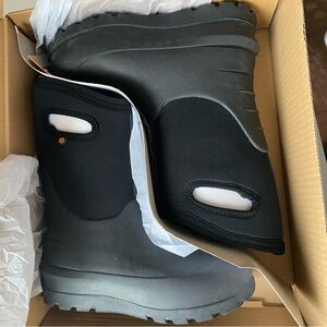 Bogs Snow boots Kids size 4